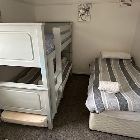 Dreghorn House 4 Bedrooms 3 Toilets 3 Reception Free Parking 233 Mbp Wifi Единбург Екстериор снимка