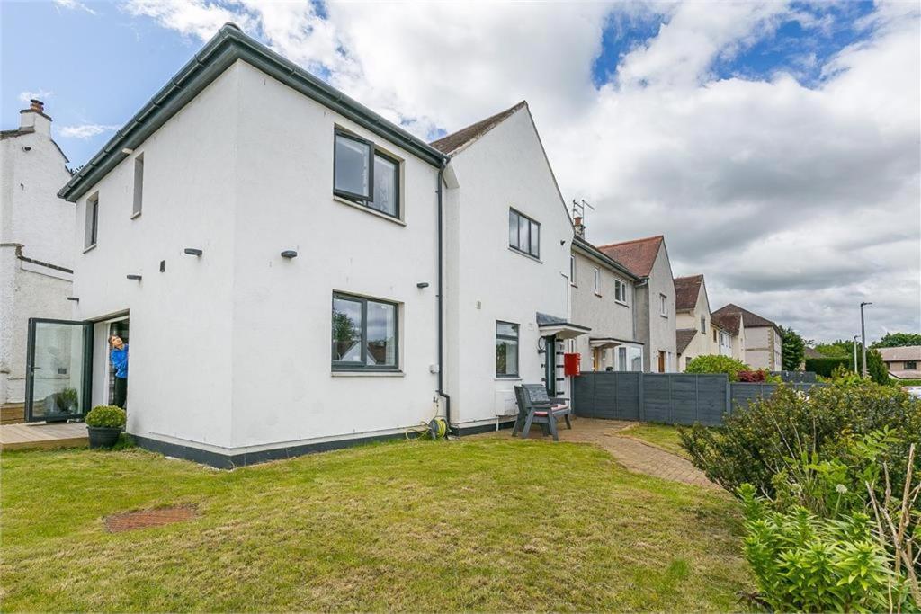 Dreghorn House 4 Bedrooms 3 Toilets 3 Reception Free Parking 233 Mbp Wifi Единбург Екстериор снимка