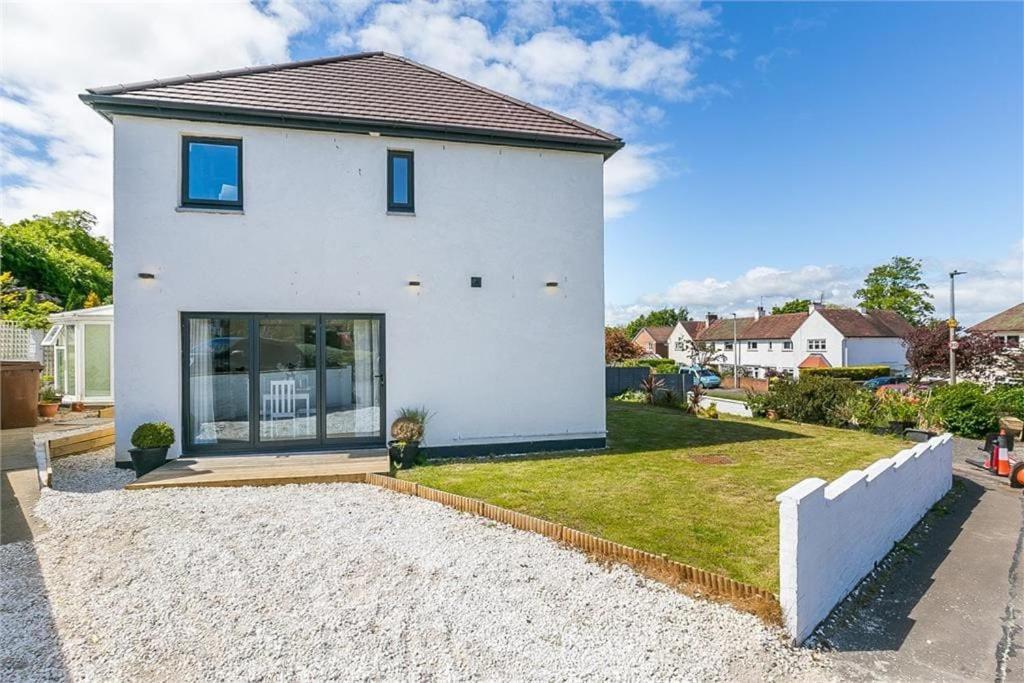 Dreghorn House 4 Bedrooms 3 Toilets 3 Reception Free Parking 233 Mbp Wifi Единбург Екстериор снимка