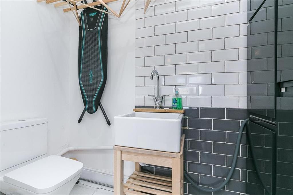 Dreghorn House 4 Bedrooms 3 Toilets 3 Reception Free Parking 233 Mbp Wifi Единбург Екстериор снимка