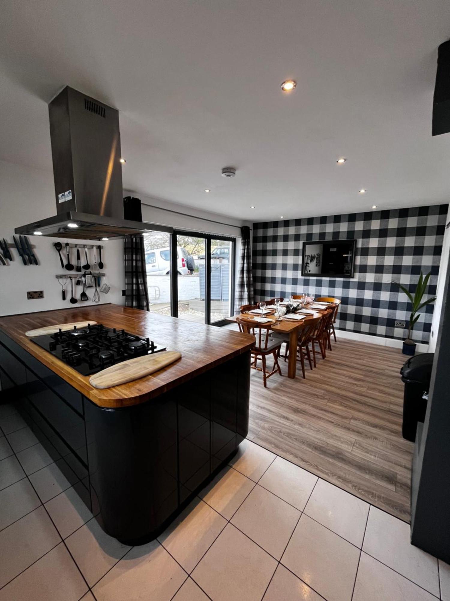 Dreghorn House 4 Bedrooms 3 Toilets 3 Reception Free Parking 233 Mbp Wifi Единбург Екстериор снимка