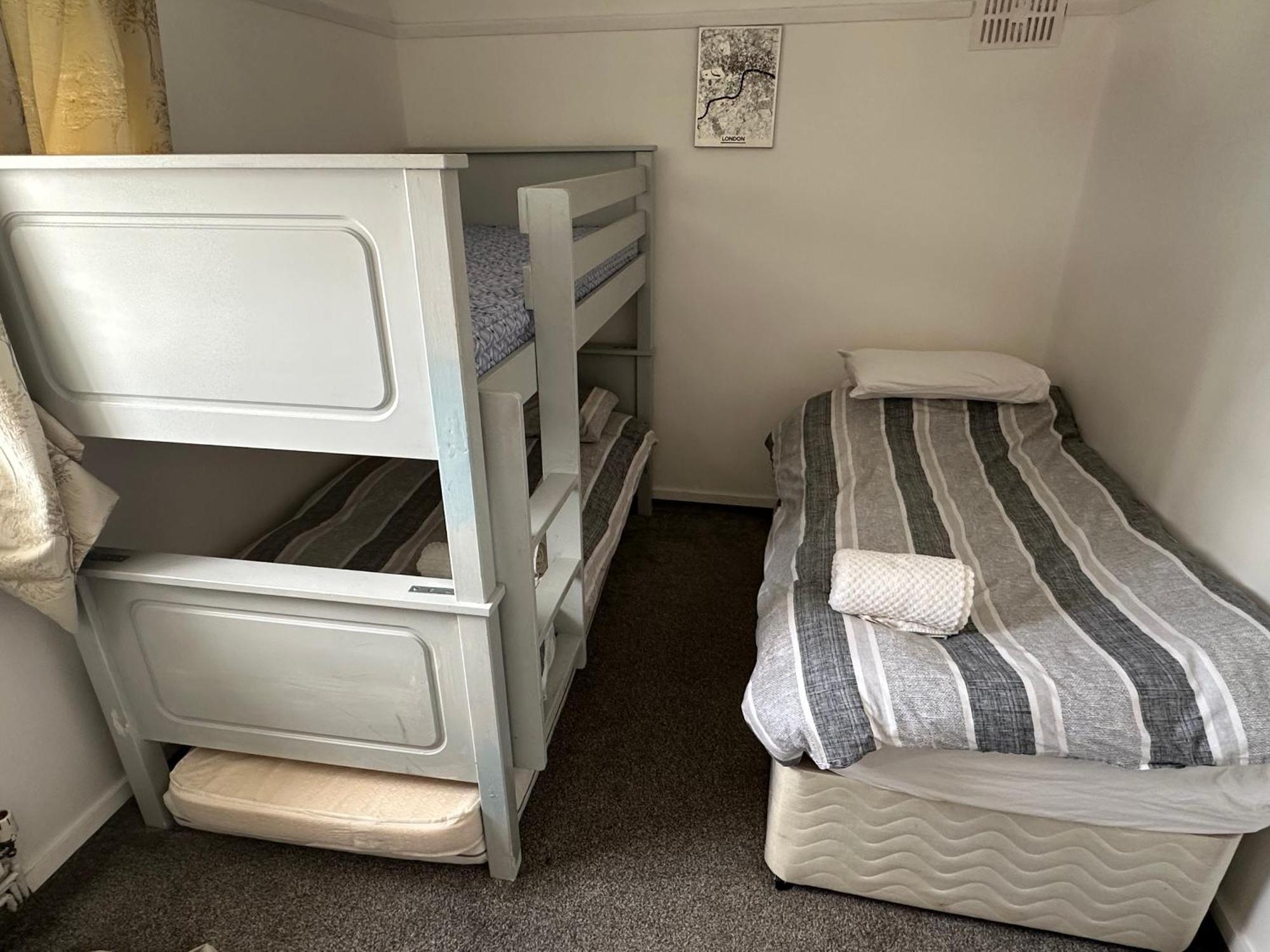 Dreghorn House 4 Bedrooms 3 Toilets 3 Reception Free Parking 233 Mbp Wifi Единбург Екстериор снимка